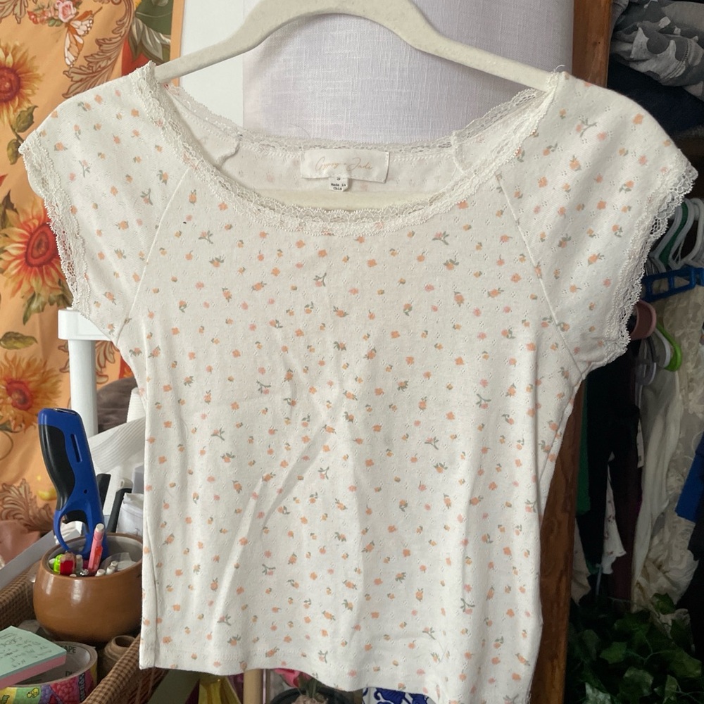 Floral Lace Trim Top